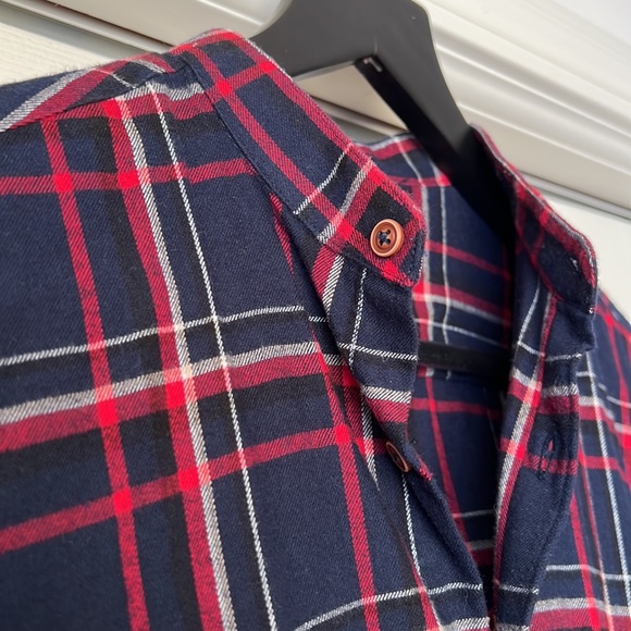 Zara plaid button down shirt. Slim fit. EUC - Picture 5 of 8